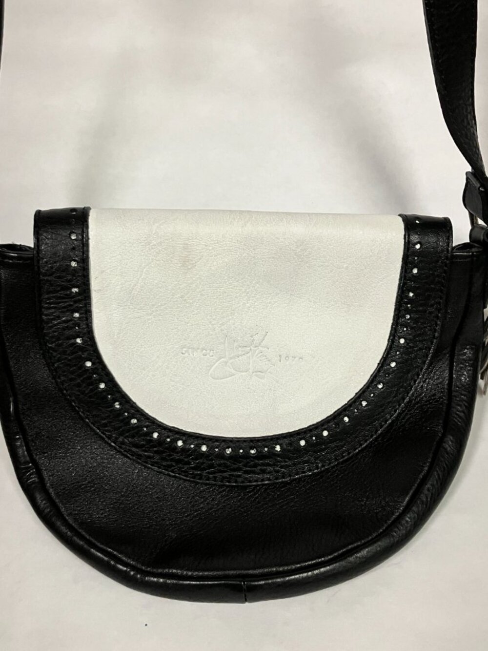 *BARELY USED* 2013 Fluevog Bag ELLA Crossbody Bag Black & White, Leather! - Picture 2 of 12